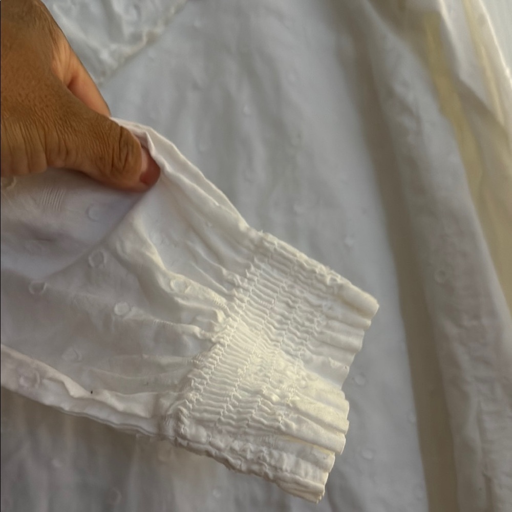 Elegant White Ruffled Women's Top - Picture 6 of 6